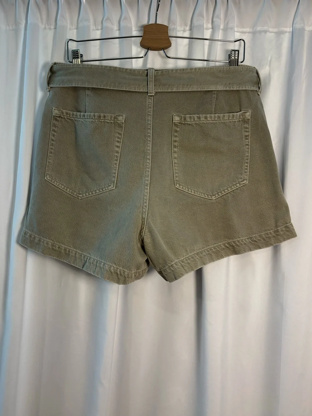 Banana Republic High-Rise Tie-Waist Denim Shorts in Sand Gray - Size 32